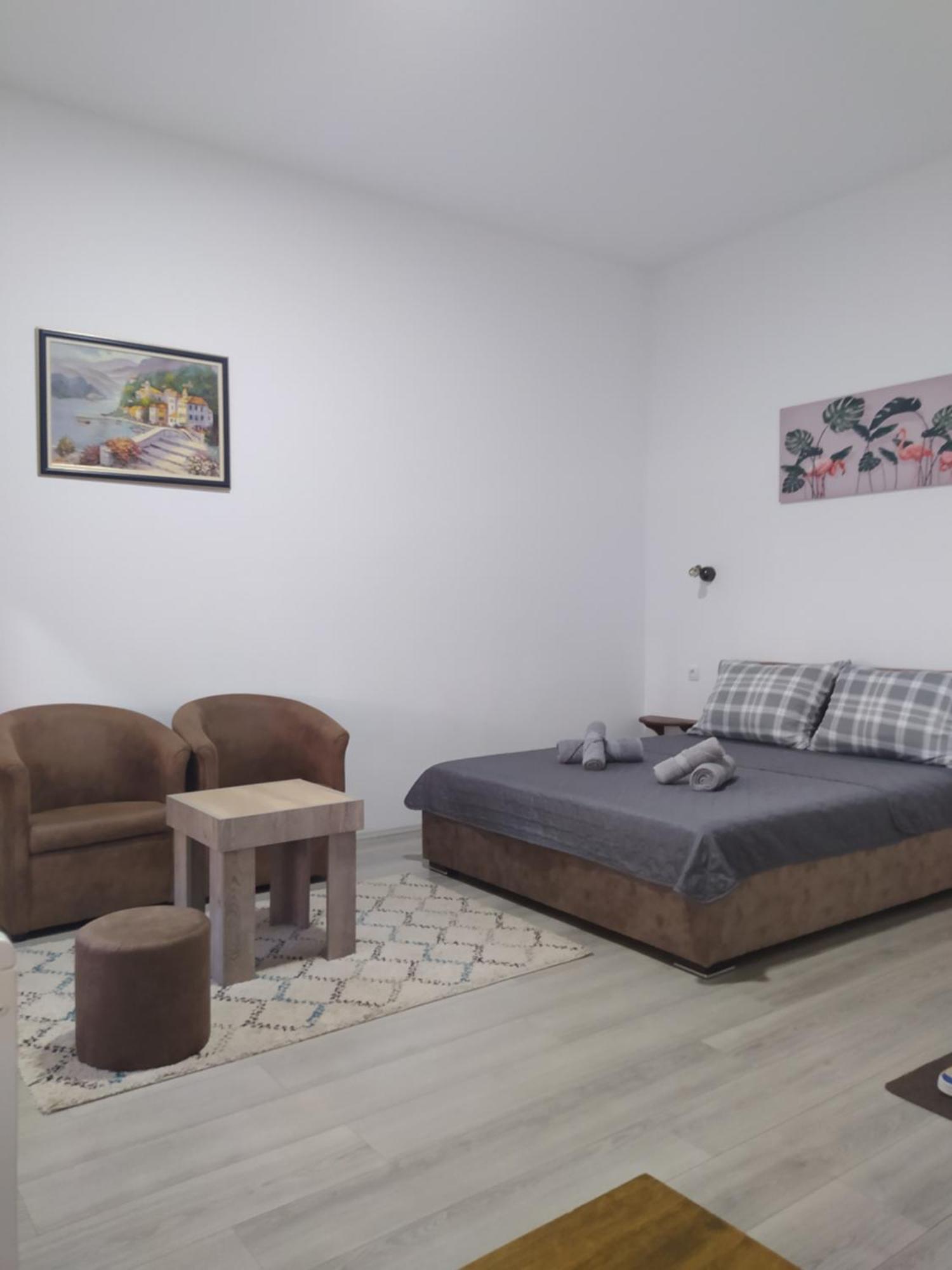 Lotus House Apartment Zrenjanin Exterior photo